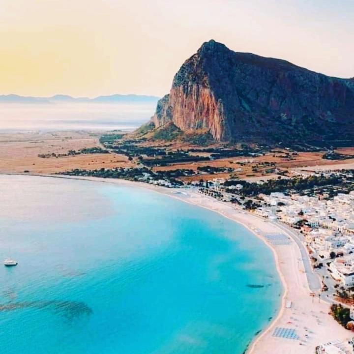Affittacamere A Tre Minuti In Spiaggia Il Veliero Сан-Вито-Ло-Капо Экстерьер фото